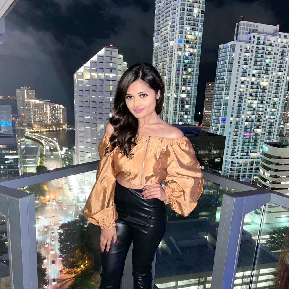 Meet your Posher, Maisha